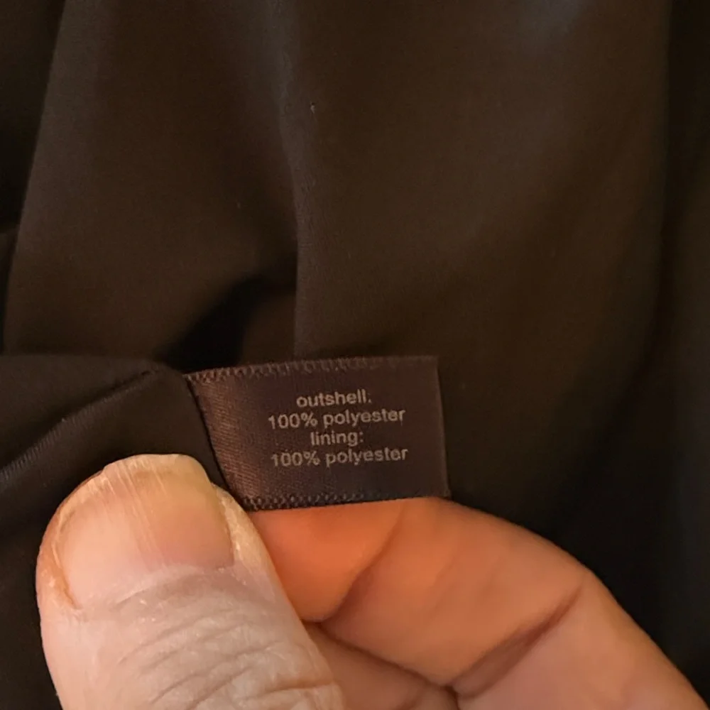 The Limited seeing pencil skirt- worn once.‎ Retail 99